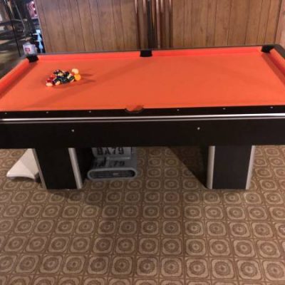 8foot Wolverine pool table